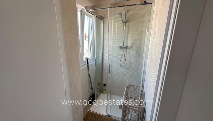 Te koop - Appartement - Appartement op de middelste verdieping - Alicante - Alicante Centro