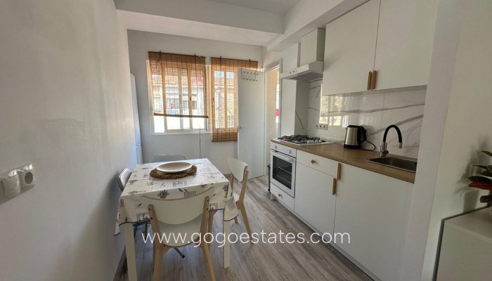 Te koop - Appartement - Appartement op de middelste verdieping - Alicante - Alicante Centro