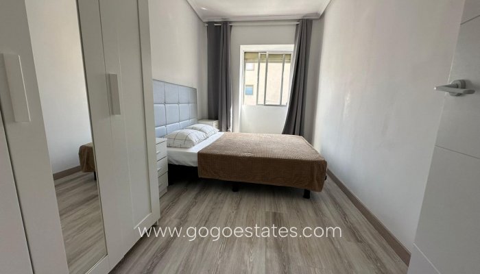 Te koop - Appartement - Appartement op de middelste verdieping - Alicante - Alicante Centro