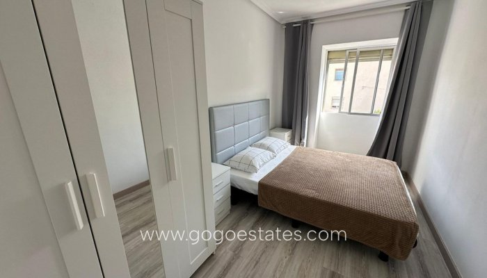 Te koop - Appartement - Appartement op de middelste verdieping - Alicante - Alicante Centro