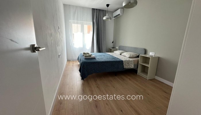 Te koop - Appartement - Appartement op de middelste verdieping - Alicante - Alicante Centro