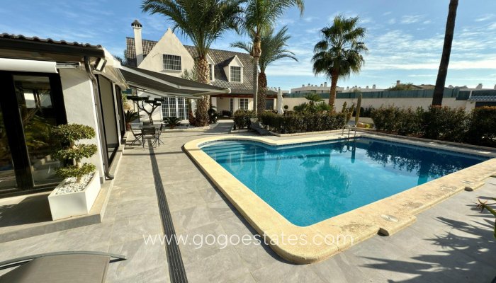 Te koop - Huis - Bungalow - Alicante - Alicante Centro