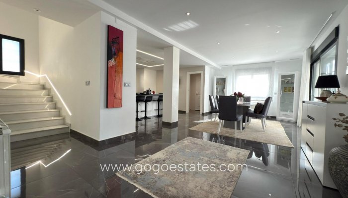 Te koop - Huis - Bungalow - Alicante - Alicante Centro