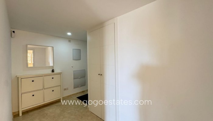 Te koop - Appartement - Appartement op de middelste verdieping - Torrevieja - Torrevieja Centro