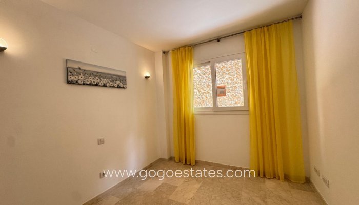 Te koop - Appartement - Appartement op de middelste verdieping - Torrevieja - Torrevieja Centro