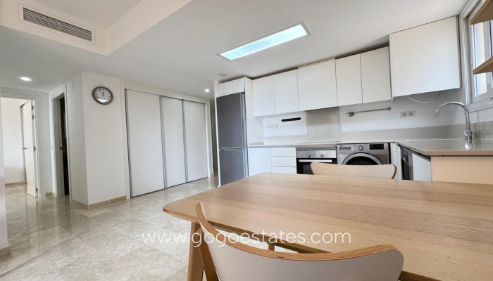 Te koop - Appartement - Appartement op de middelste verdieping - Torrevieja - Torrevieja Centro