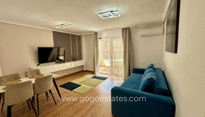 Te koop - Appartement - Appartement op de middelste verdieping - Torrevieja - Torrevieja Centro