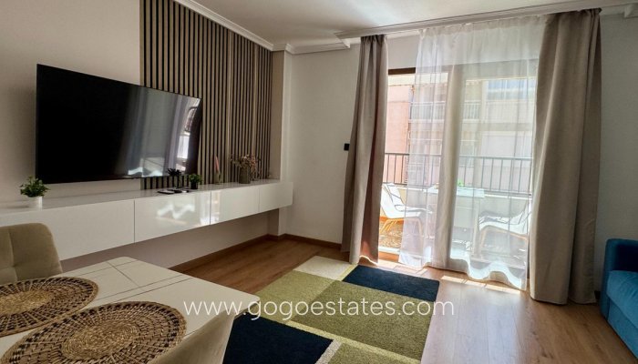 Te koop - Appartement - Appartement op de middelste verdieping - Torrevieja - Torrevieja Centro