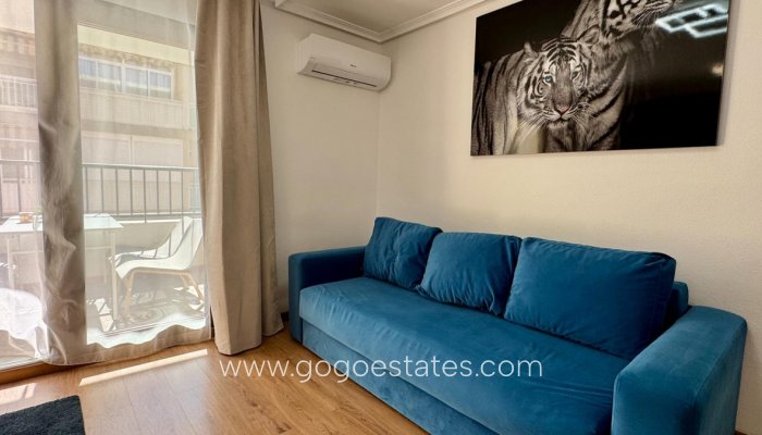 Te koop - Appartement - Appartement op de middelste verdieping - Torrevieja - Torrevieja Centro