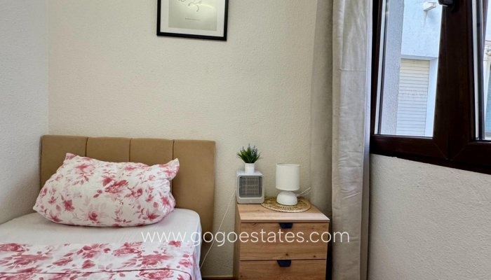 Te koop - Appartement - Appartement op de middelste verdieping - Torrevieja - Torrevieja Centro