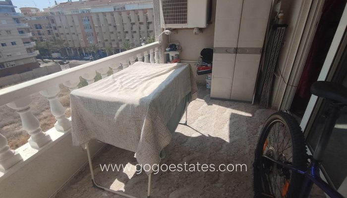 Te koop - Appartement - Appartement op de middelste verdieping - Torrevieja - Torrevieja Centro