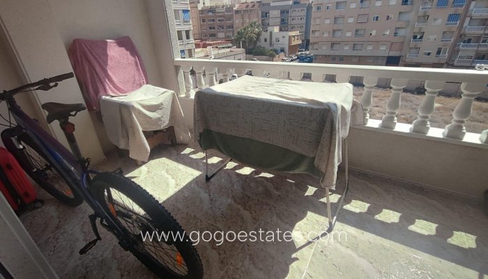 Te koop - Appartement - Appartement op de middelste verdieping - Torrevieja - Torrevieja Centro