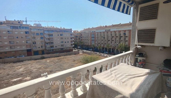 Te koop - Appartement - Appartement op de middelste verdieping - Torrevieja - Torrevieja Centro