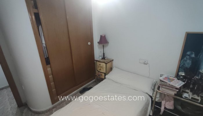 Te koop - Appartement - Appartement op de middelste verdieping - Torrevieja - Torrevieja Centro