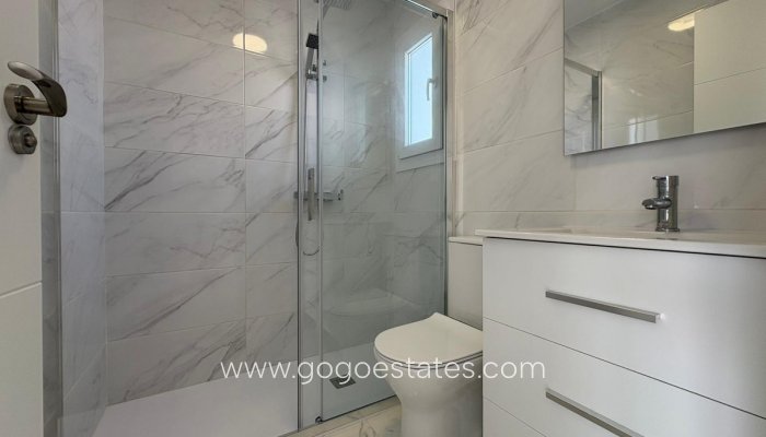 Te koop - Huis - Bungalow - Torrevieja - Torrevieja Centro