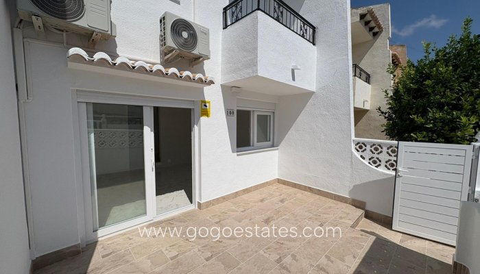 Te koop - Huis - Bungalow - Torrevieja - Torrevieja Centro