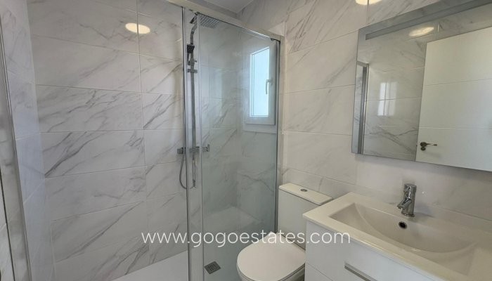 Te koop - Huis - Bungalow - Torrevieja - Torrevieja Centro