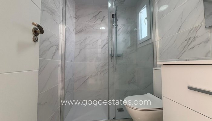 Te koop - Huis - Bungalow - Torrevieja - Torrevieja Centro