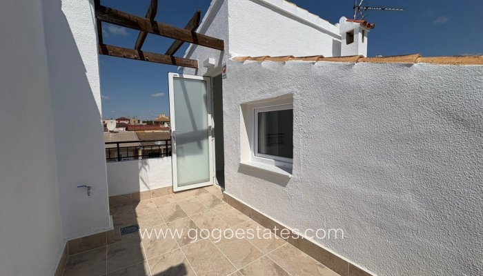 Te koop - Huis - Bungalow - Torrevieja - Torrevieja Centro