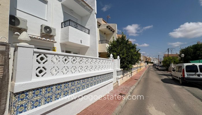 Te koop - Huis - Bungalow - Torrevieja - Torrevieja Centro