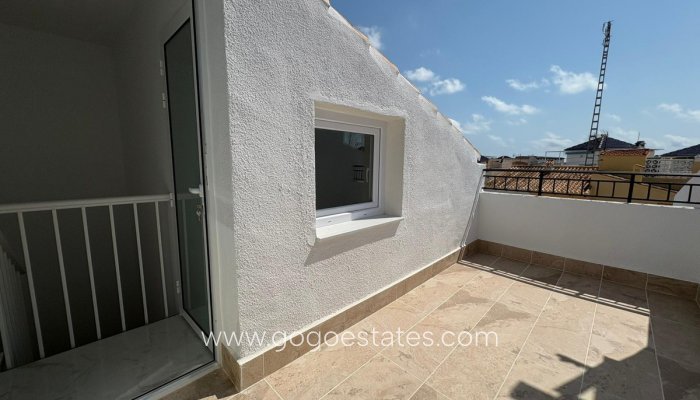 Te koop - Huis - Bungalow - Torrevieja - Torrevieja Centro