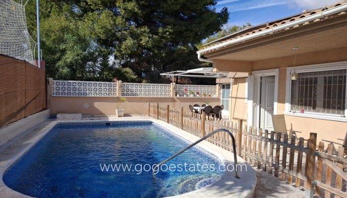 Te koop - Huis - Bungalow - Torrevieja - Torrevieja Centro