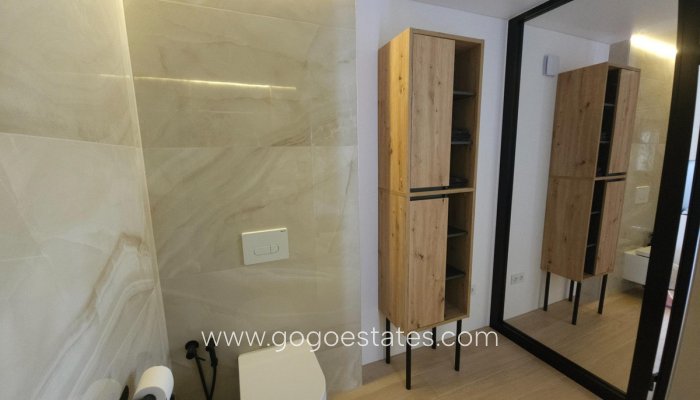 Te koop - Commercieel - Zakelijk - Torrevieja - Torrevieja Centro