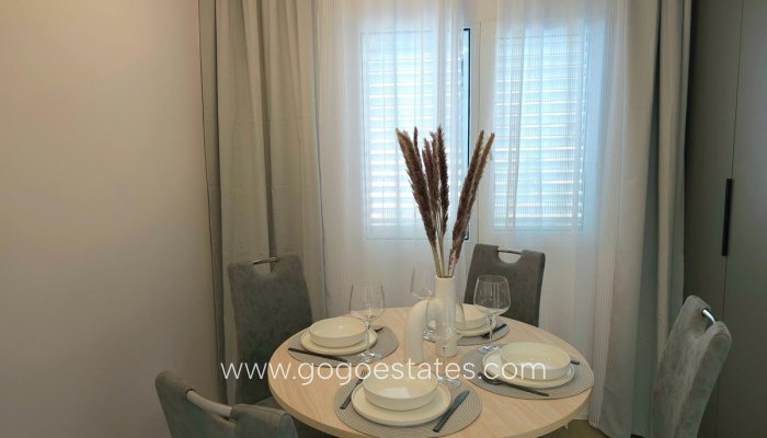 Te koop - Huis - Bungalow - Torrevieja - Torrevieja Centro