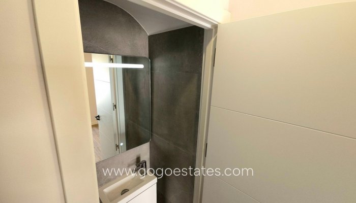 Te koop - Huis - Bungalow - Torrevieja - Torrevieja Centro