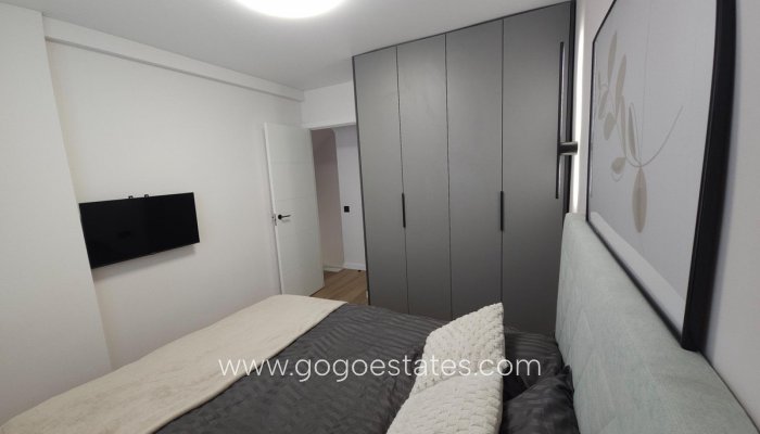 Te koop - Huis - Bungalow - Torrevieja - Torrevieja Centro