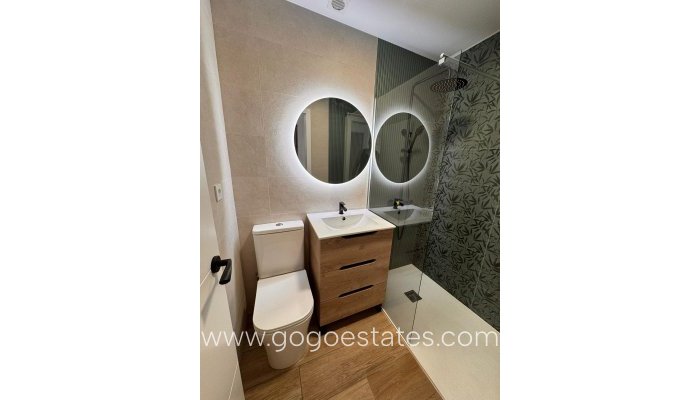 Te koop - Huis - Bungalow - Torrevieja - Torrevieja Centro