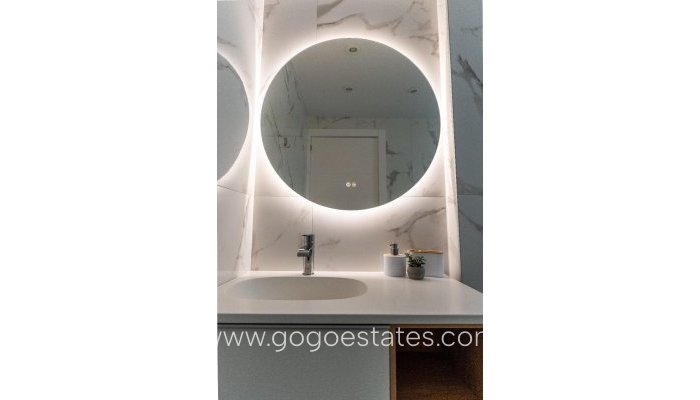 Te koop - Appartement - Appartement op de middelste verdieping - Torrevieja - Torrevieja Centro