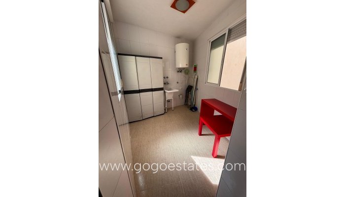 Te koop - Appartement - Appartement op de middelste verdieping - Torrevieja - Torrevieja Centro