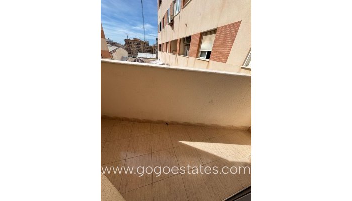 Te koop - Appartement - Appartement op de middelste verdieping - Torrevieja - Torrevieja Centro