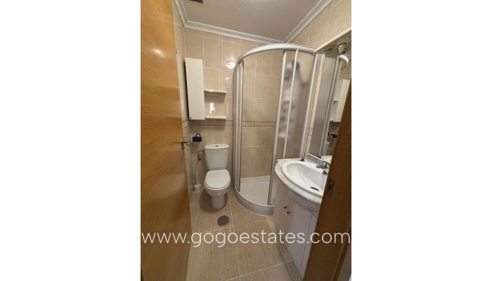 Te koop - Appartement - Appartement op de middelste verdieping - Torrevieja - Torrevieja Centro