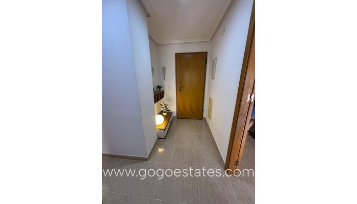 Te koop - Appartement - Appartement op de middelste verdieping - Torrevieja - Torrevieja Centro