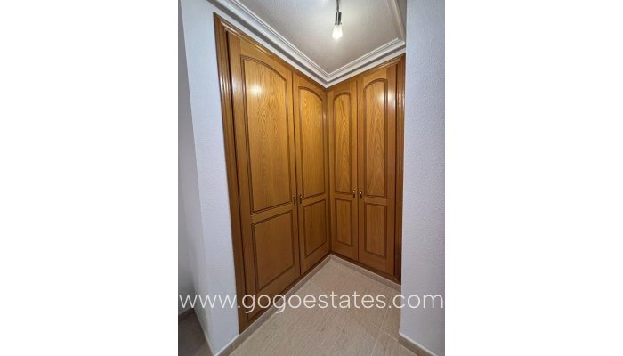 Te koop - Appartement - Appartement op de middelste verdieping - Torrevieja - Torrevieja Centro