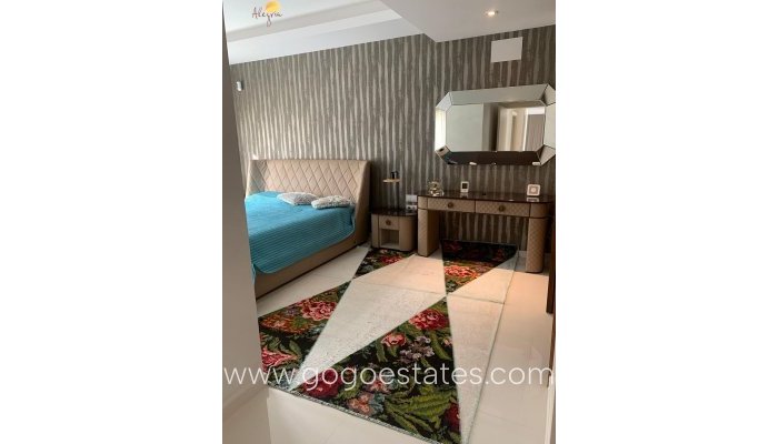 Te koop - Huis - Bungalow - Orihuela - Orihuela Costa