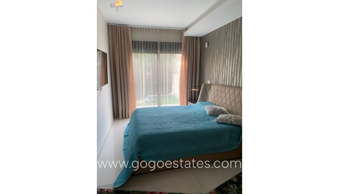 Te koop - Huis - Bungalow - Orihuela - Orihuela Costa