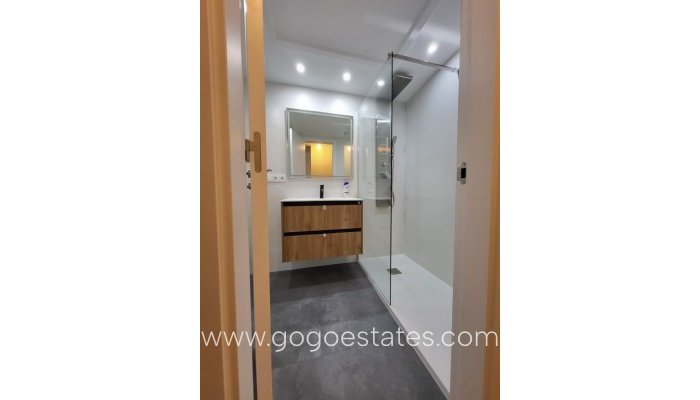 Te koop - Appartement - Appartement op de middelste verdieping - Benidorm - Benidorm Centro