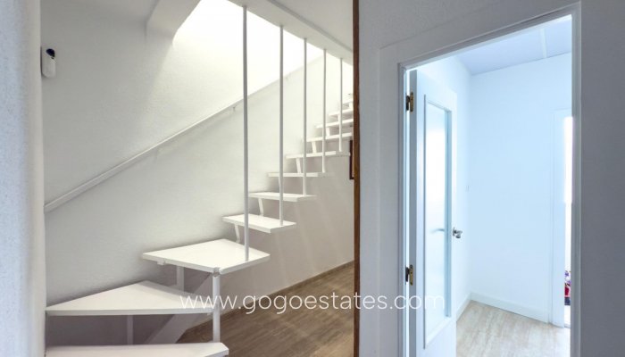 Te koop - Appartement - Appartement op de middelste verdieping - Alicante - Alicante Centro