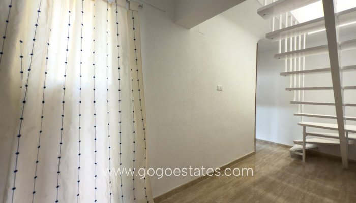 Te koop - Appartement - Appartement op de middelste verdieping - Alicante - Alicante Centro