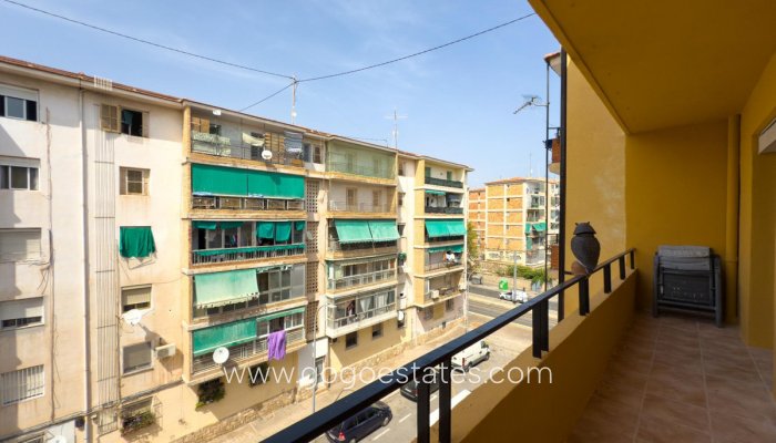 Te koop - Appartement - Appartement op de middelste verdieping - Alicante - Alicante Centro