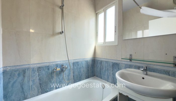 Te koop - Appartement - Appartement op de middelste verdieping - Alicante - Alicante Centro