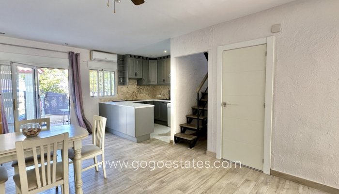 Te koop - Huis - Stadswoning - Guardamar del Segura - Guardamar del Segura Centro