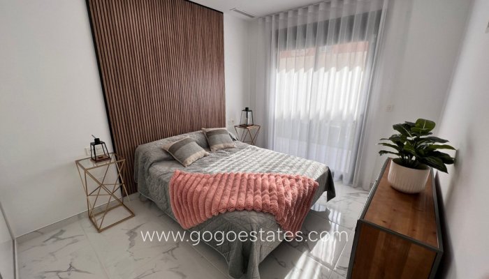 Te koop - Huis - Vrijstaande Villa - Los Montesinos - Los Montesinos Centro