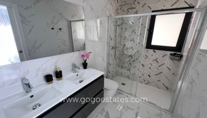 Te koop - Huis - Vrijstaande Villa - Los Montesinos - Los Montesinos Centro