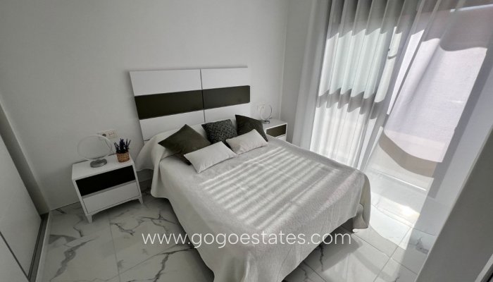 Te koop - Huis - Vrijstaande Villa - Los Montesinos - Los Montesinos Centro