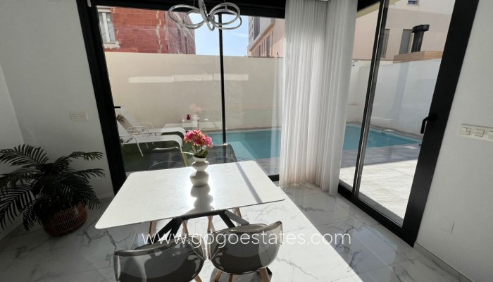 Te koop - Huis - Vrijstaande Villa - Los Montesinos - Los Montesinos Centro