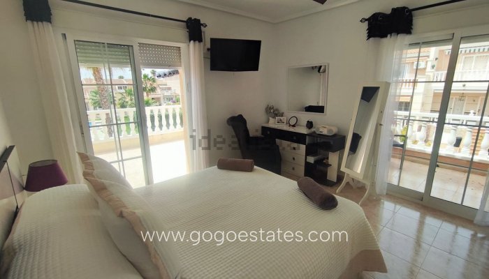 Te koop - Huis - Halfvrijstaande woning - Rojales - Ciudad Quesada